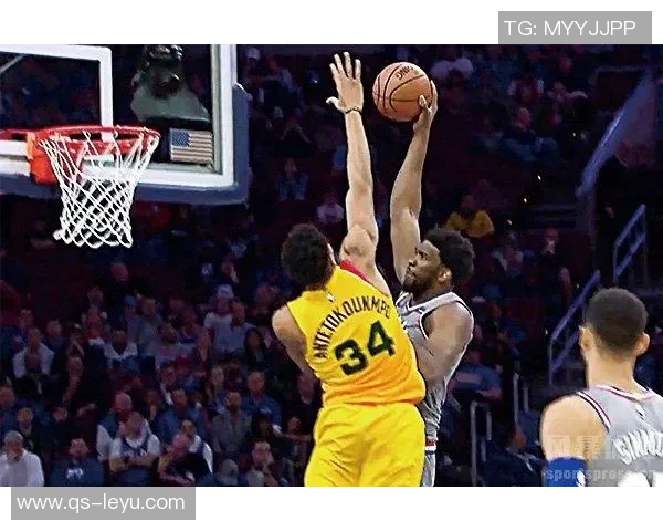 管子煜突破防守连过两人上篮被文班帽封盖精彩瞬间回顾